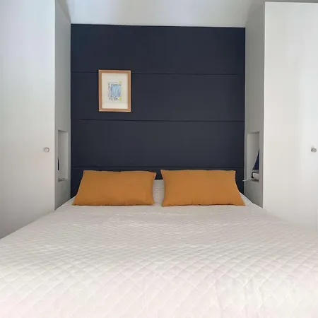 T1 Mezzanine Climatise Avec Parking Et Wifi A - Fr-1-553-215 Balaruc-les-Bains