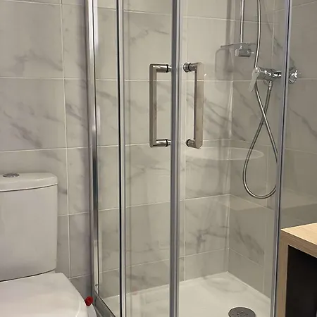 T1 Mezzanine Climatise Avec Parking Et Wifi A - Fr-1-553-215 Balaruc-les-Bains