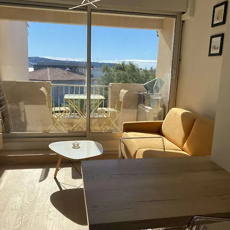 T1 Mezzanine Climatise Avec Parking Et Wifi A - Fr-1-553-215 Balaruc-les-Bains