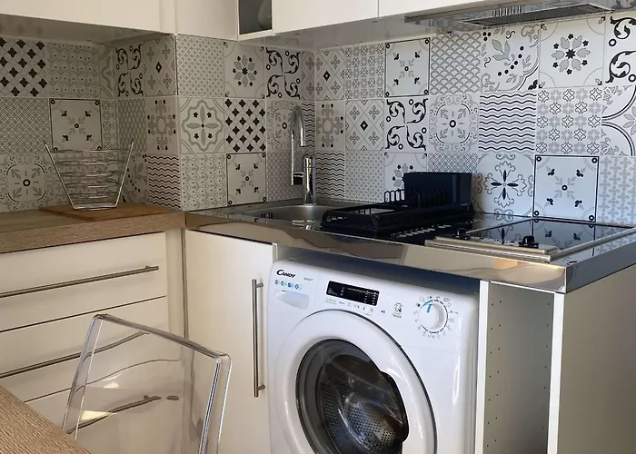 Appartamento T1 Mezzanine Climatisé Avec Parking Et Wifi à - Fr-1-553-215