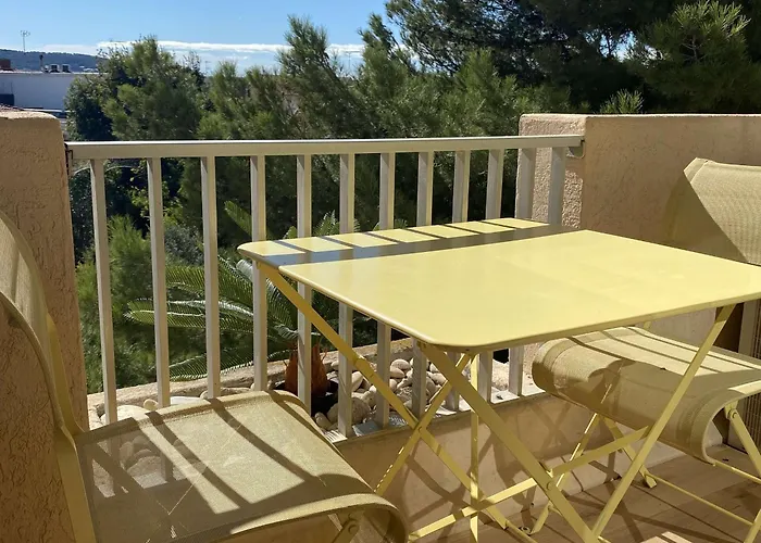 T1 Mezzanine Climatisé Avec Parking Et Wifi à - Fr-1-553-215 * Balaruc-les-Bains